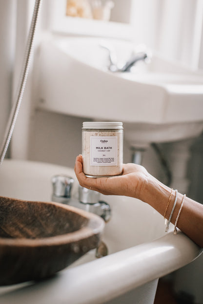 COCONUT MILK BATH